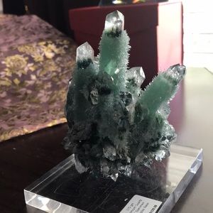 Chromium quartz 4.3” with stand - crystal